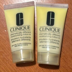 2 CLINIQUE Dramatically Different Moisturizing Lotions +